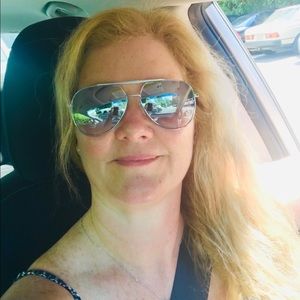 Meet your Posher, Tina